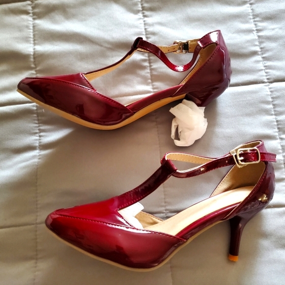 Chic Burgundy T-Strap Heels - Picture 2 of 2